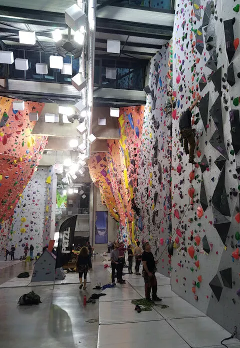 Cours collectifs adultes à EV4