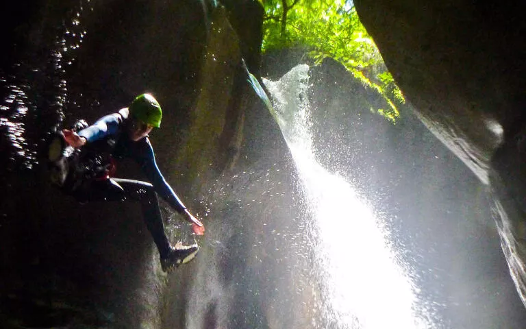 Le saut en canyon