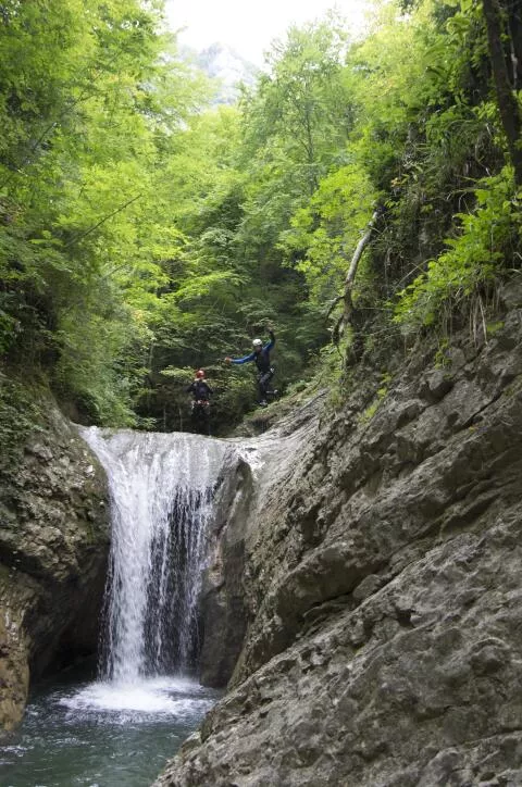 Premier saut vu d'en bas